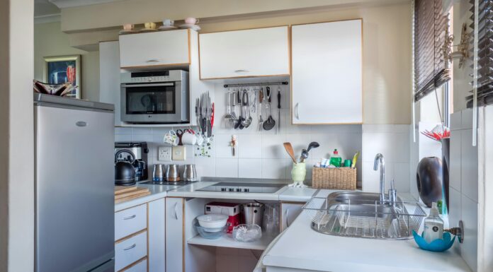 Господині розповіли основні секрети чистої кухні