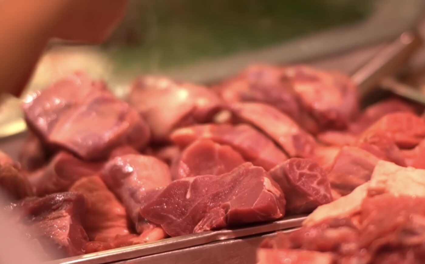 Як обрати якісне мʼясо на ринку