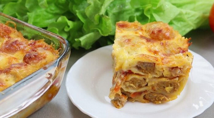 Пельмені запікаю як лазанью з вершковим соусом та сиром – новий тренд 2025 року для зайнятих господинь Кулінари показали, як зробити пельменну запіканку з вершковим соусом і сиром