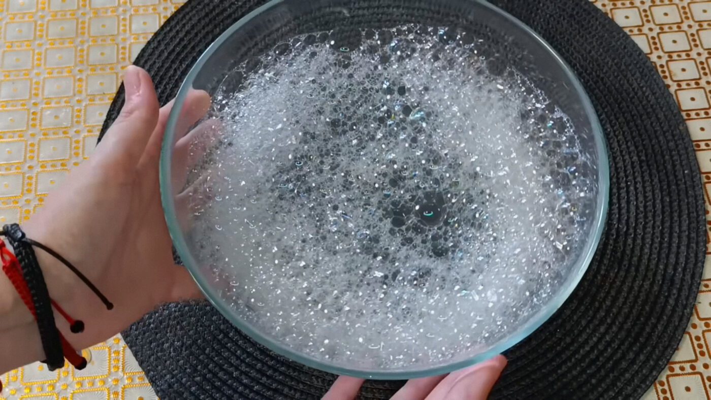 Господині розповіли, як прибрати дім сумішшю шампуню з оцтом