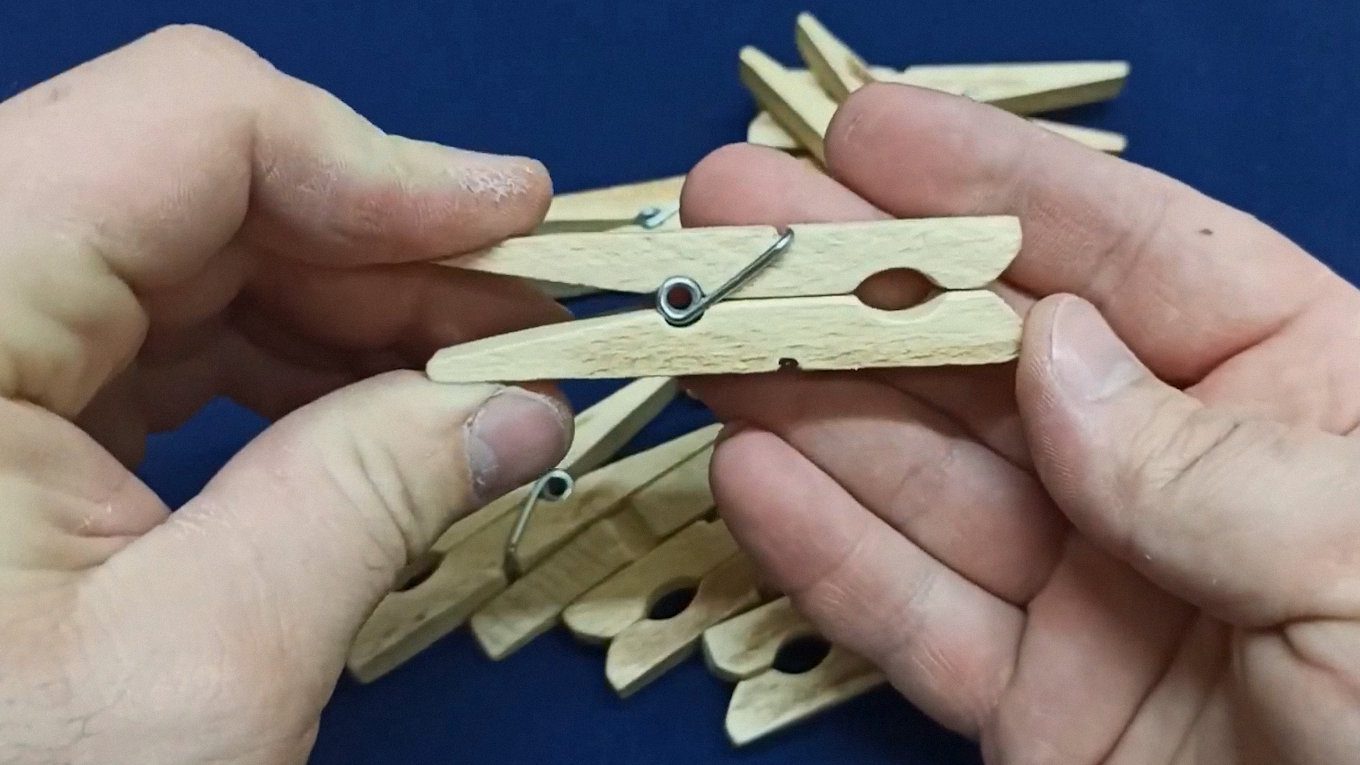 Автомобілісти пояснили, як зробити ароматизатор зі звичайної дерев'яної прищіпки