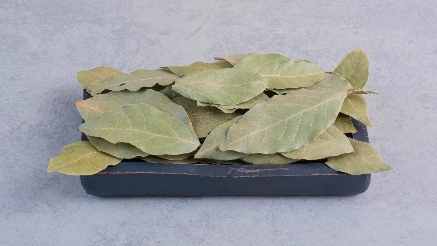 Лавровий лист може бути корисним не лише в їжі