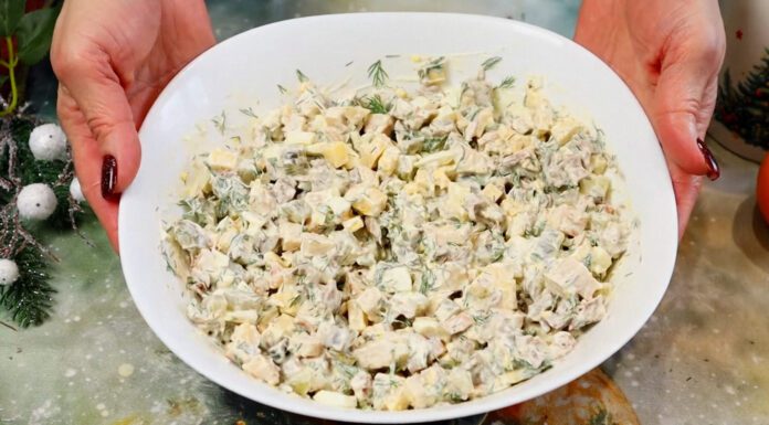 Кухарі поділилися салатом Кентавр, як альтернативою олів'є на святковий стіл