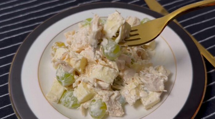 Однозначно готуватиму салат “Курочка-розумничка” на Новий рік: поєднання продуктів – дуже вдала імпровізація Шеф-кухарі поділилися рецептом простого та смачного салату до Нового року