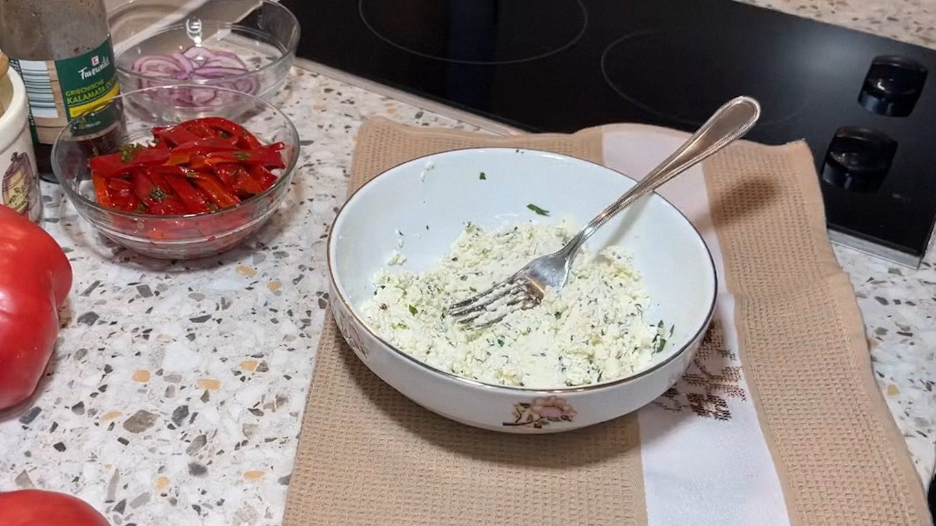 Чим смачніший вершковий сир візьмете, тим кращими будуть салати