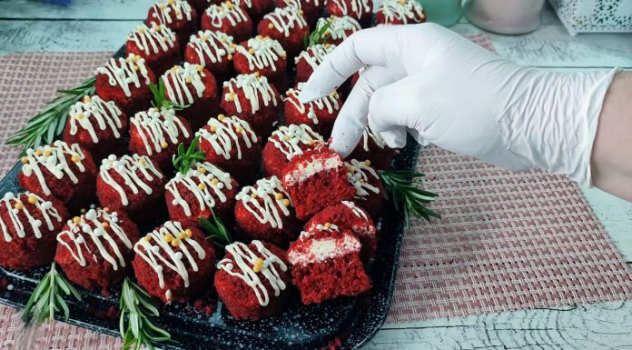 Смакота для “Вогняного Коня”: роблю тістечка “Червоний оксамит” замість торта – ТОП десерт на Новий рік 2026 Кондитери показали, як приготувати червоний оксамит у форматі тістечок