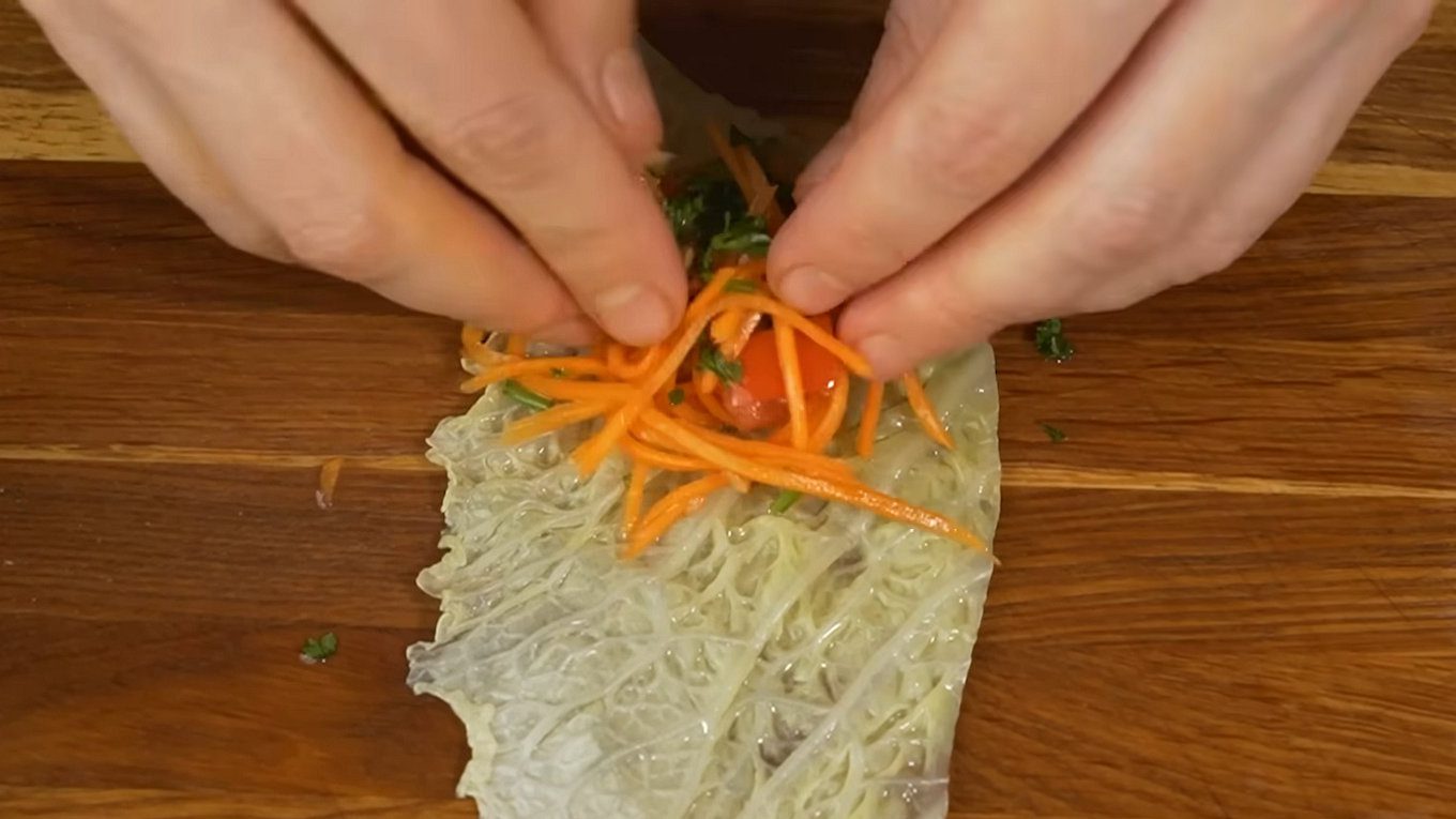 Кухарі показали, як зробити ефектну святкову закуску з капусти вдома