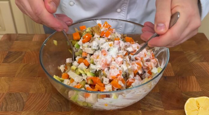 Олів’є по-новому: 4 найкращі заміни майонезу, з якими салат виходить легшим і все одно “святковим” на смак Шеф-кухарі показали 4 легкі заправки для олів'є замість майонезу