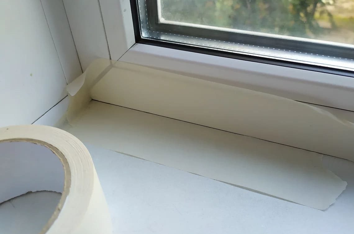 Експерти розповіли, що зробити з вікнами вдома, аби утеплити їх і захистити від морозу – порада