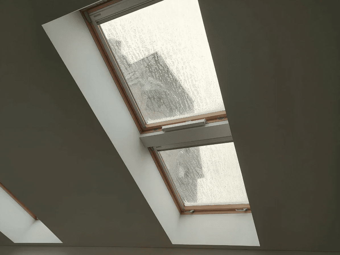 Експерти порадили, як правильно мити вікна, аби на них не було конденсату – проста порада