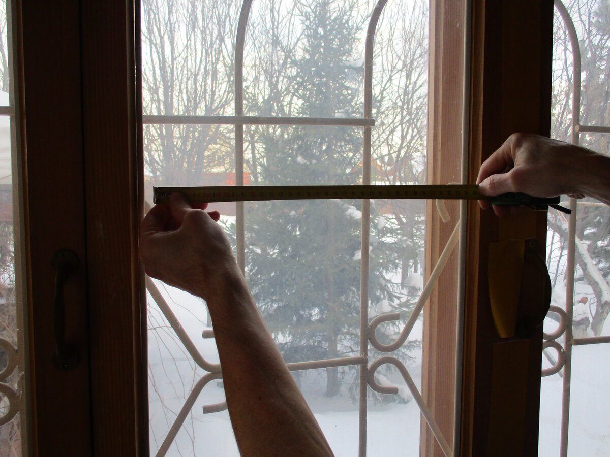 Експерти порадили простий спосіб, який допоможе утеплити вікна за допомогою плівки з пухирцями