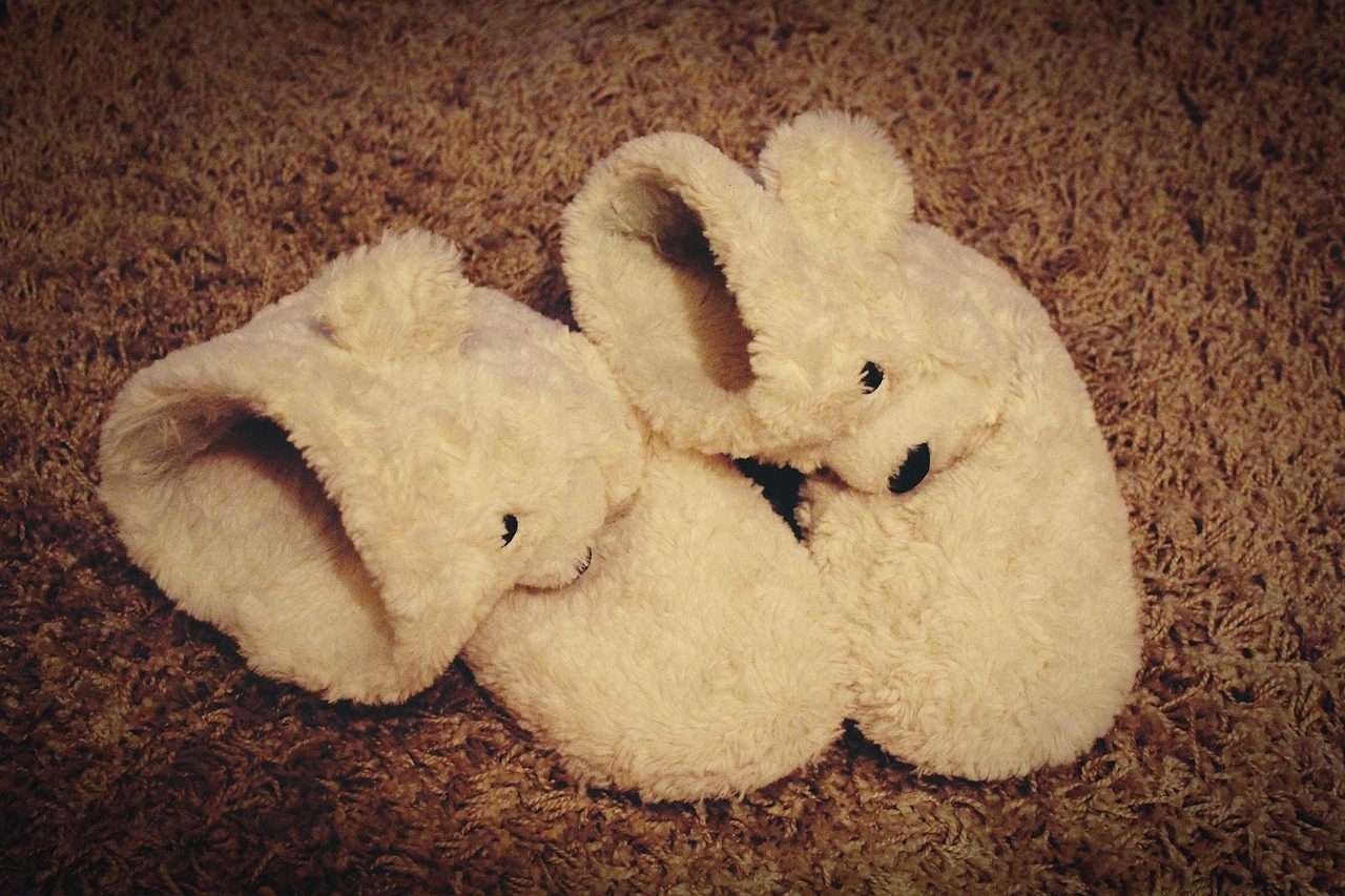 Експерти розповіли, як без опалення та світла зігріти ноги, аби було комфортно та тепло