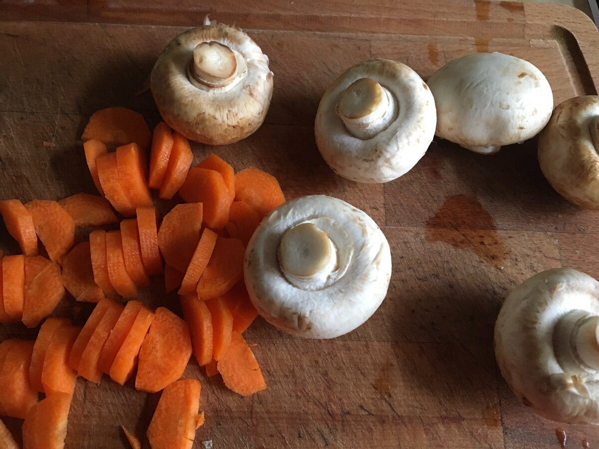 Експерти розповіли, з яких грибів не можна готувати суп, аби не зіпсувати собі вечір