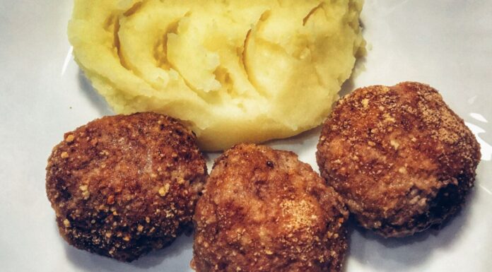 З котлеток сік аж тече! Додаю у фарш НАПРИКІНЦІ 1 інгредієнт, який запечатує соковитість Як приготувати дуже соковиті котлети