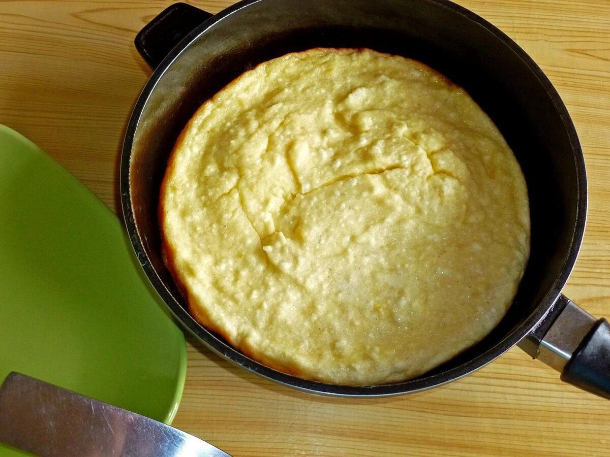 Кулінари розповіли, як приготувати смачну сирну запіканку на сковорідці – простий рецепт