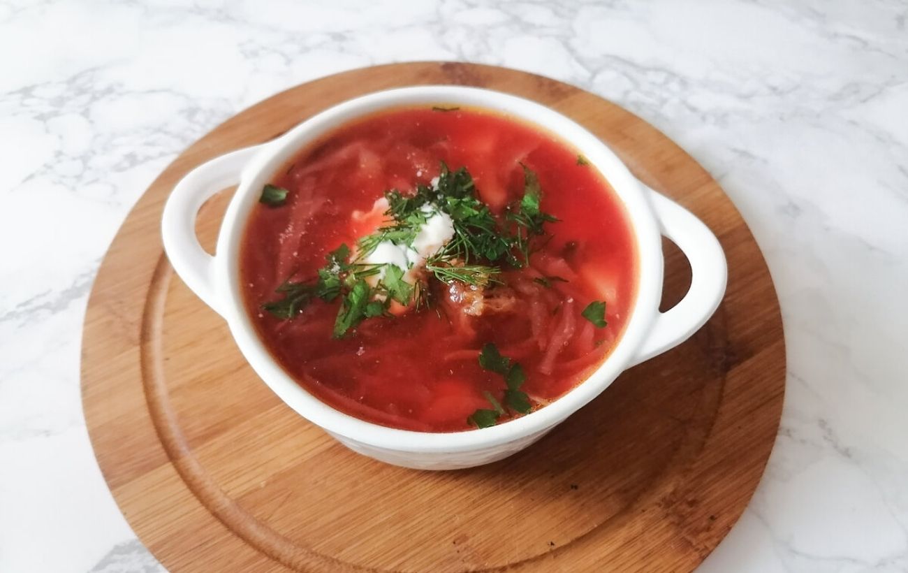 Якій культурі належать борщ та плов