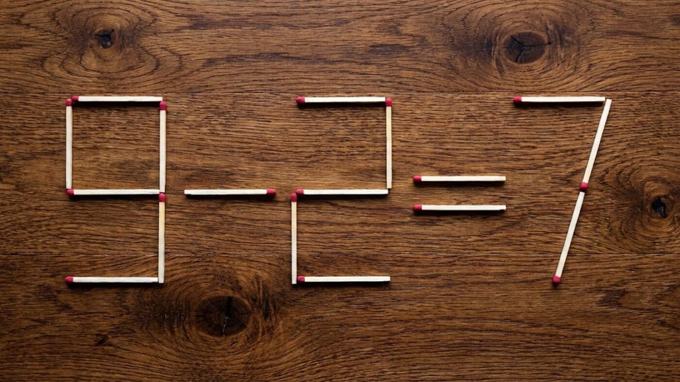 Проста головоломка з сірниками з двома розгадками