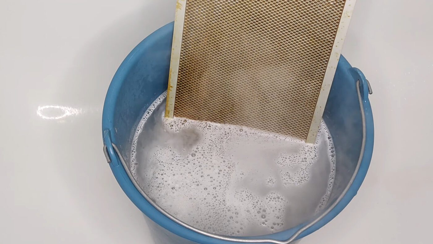 Господині назвали 4 способи швидко прибрати запах їжі в домі