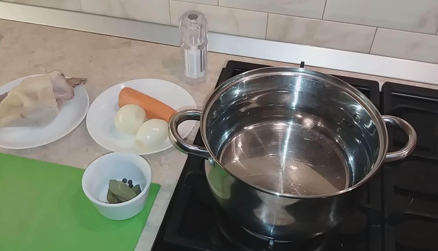 Особливий рецепт курячого бульйону