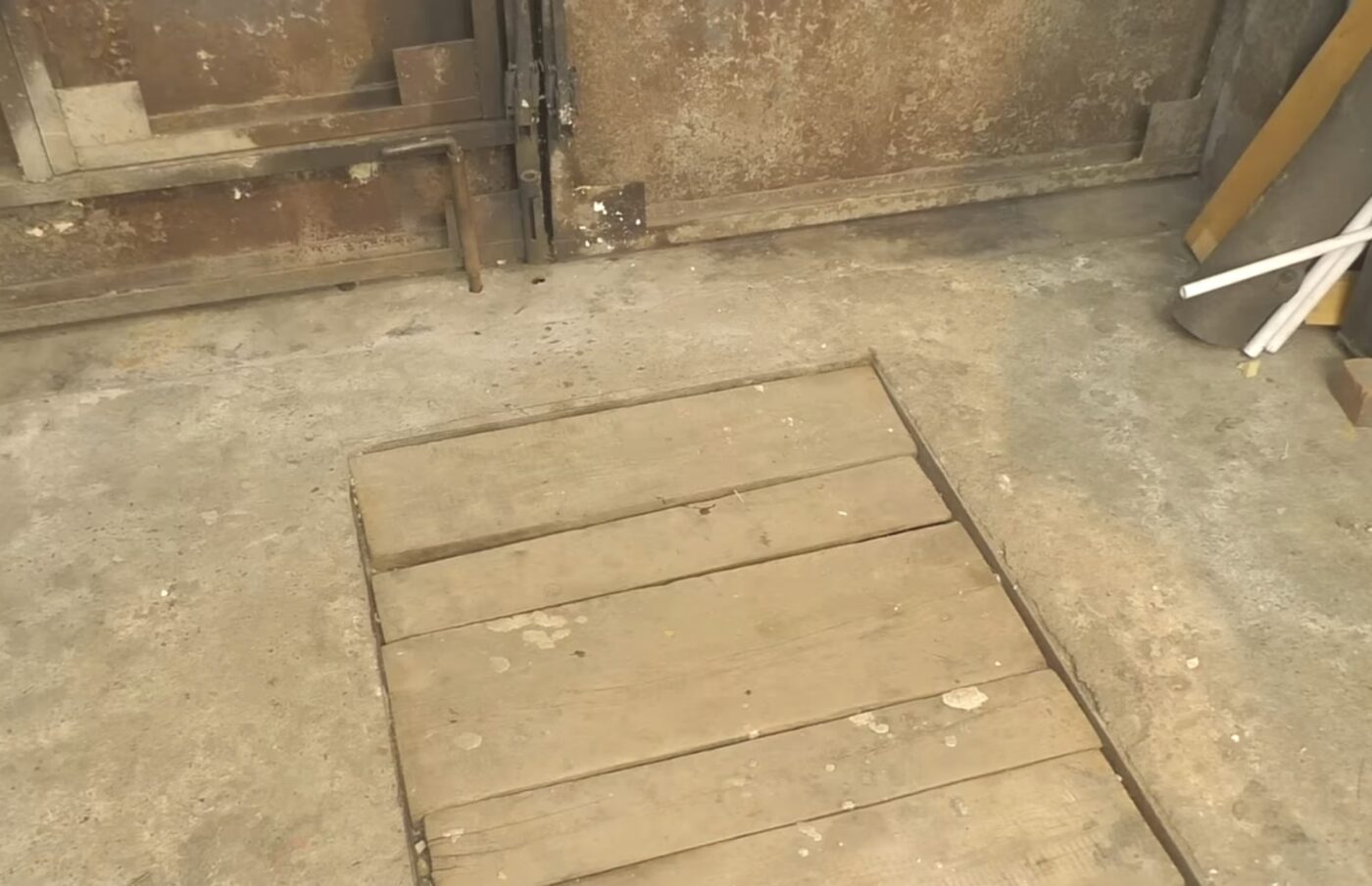 Як залишками матеріалів можна утеплити гараж