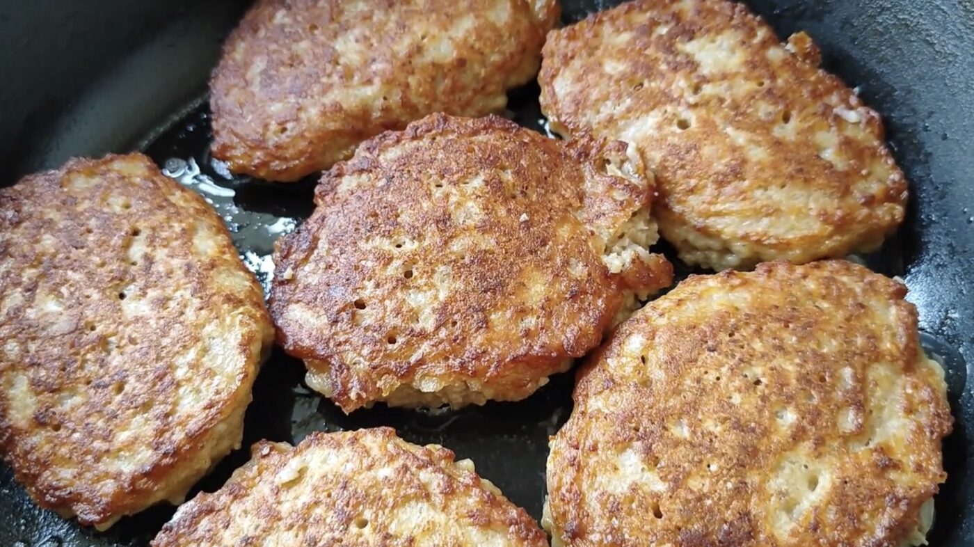 Рецепт смачної та доступної страви з фаршу