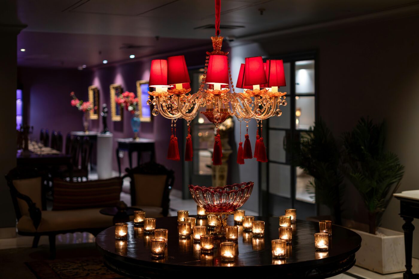 Як швидко помити люстру від пилу