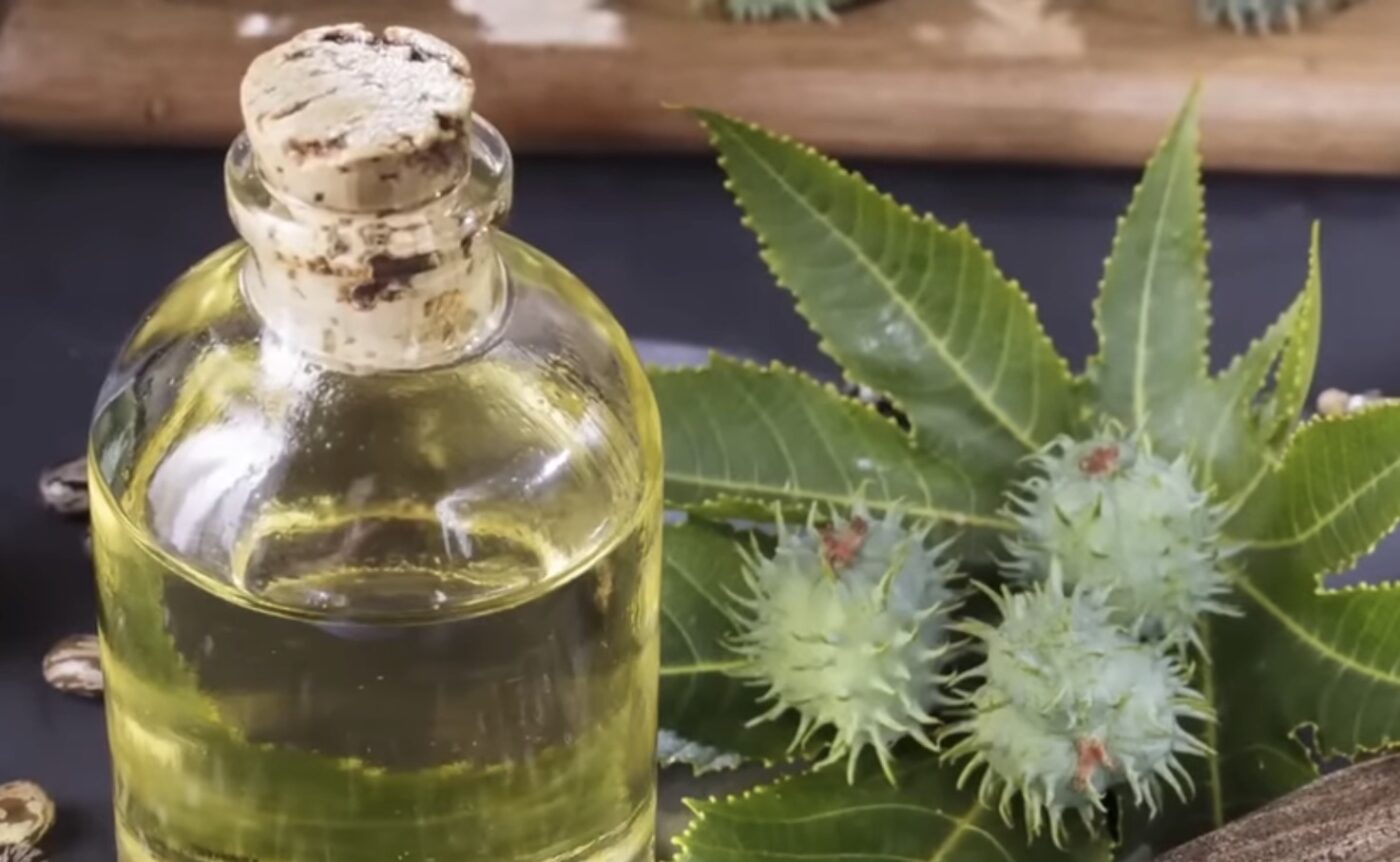 Як просто відростити густі та здорові вії