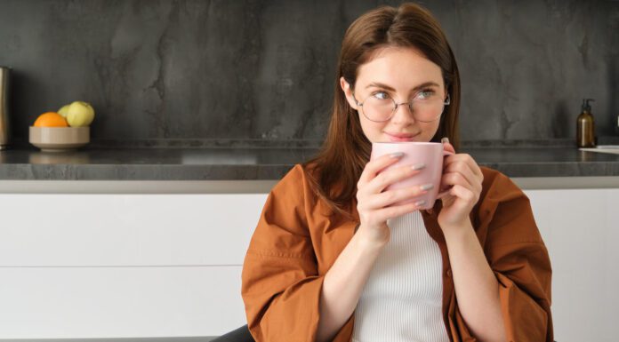 Не чай і не молоко: вчені радять пити це перед сном – покращує стан шкіри, допомагає міцно заснути Дієтологи пояснили, чому варто пити какао перед сном