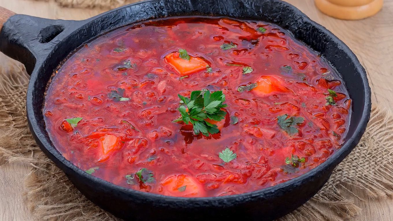 Як зробити борщ більш насиченим на колір та смак