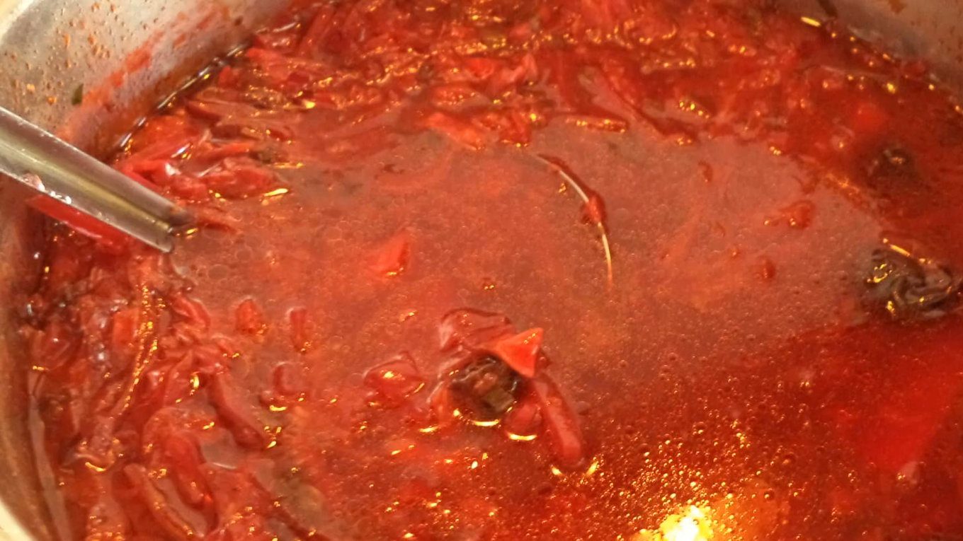 Чим довше настоюється борщ, ти смачнішим він стає