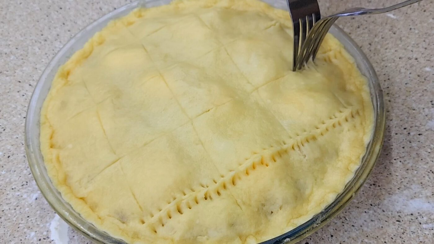Просте тісто на майонезі для пирогів, пиріжків та хлібних коржиків