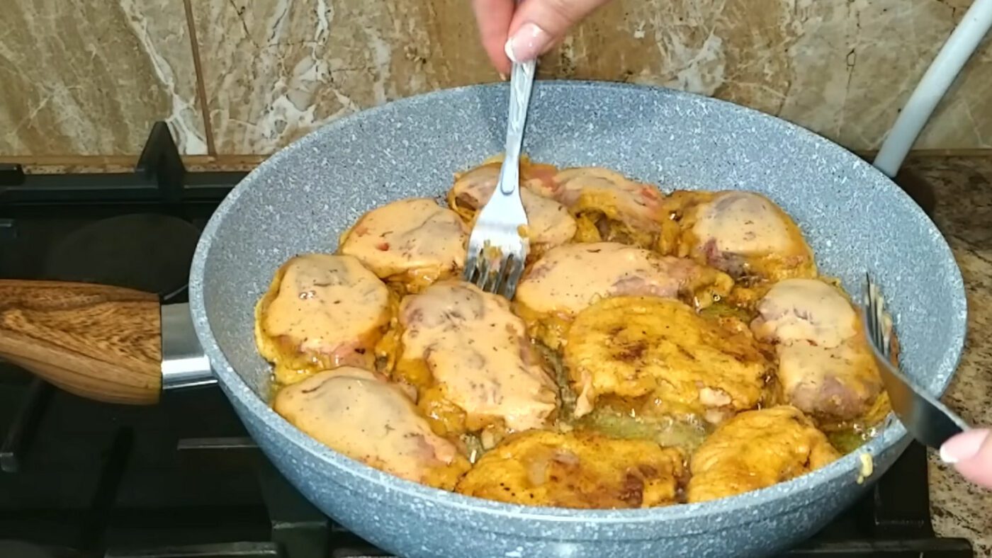 Рецепт соковитої курячої печінки у клярі з майонезом