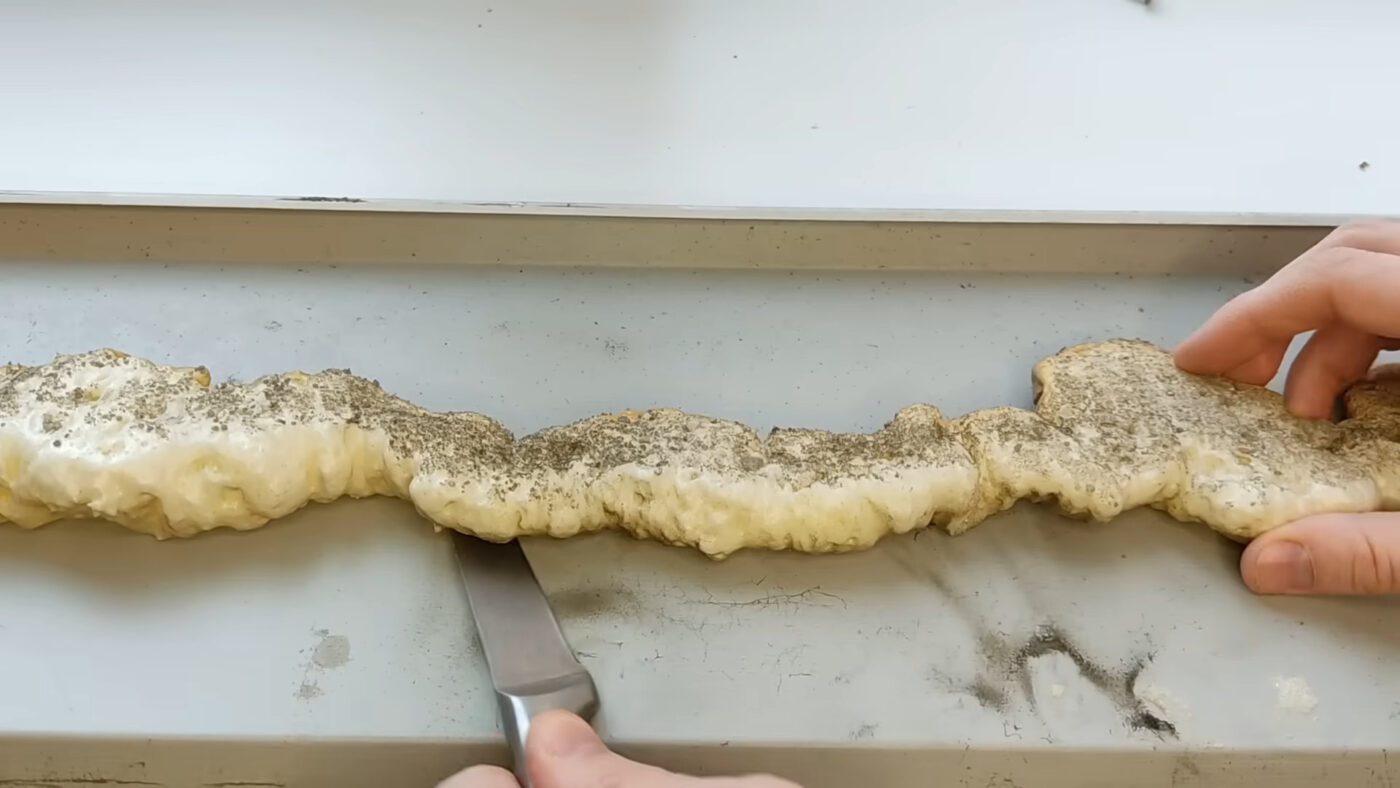 Коли піни під відливом немає чи дуже мало, то холод легко тягне у кімнату