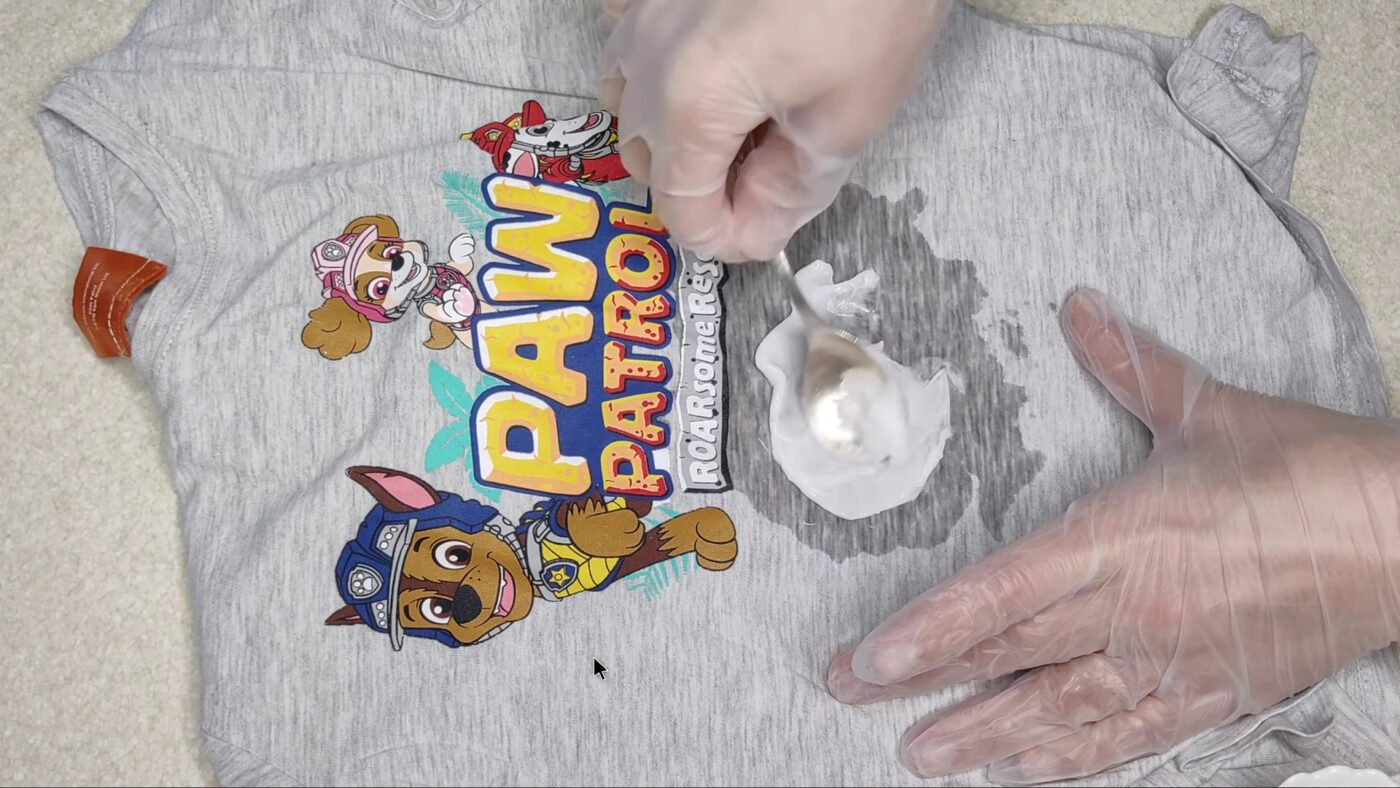 Якщо тканина дуже брудна, то прання треба повторити 2-3 рази