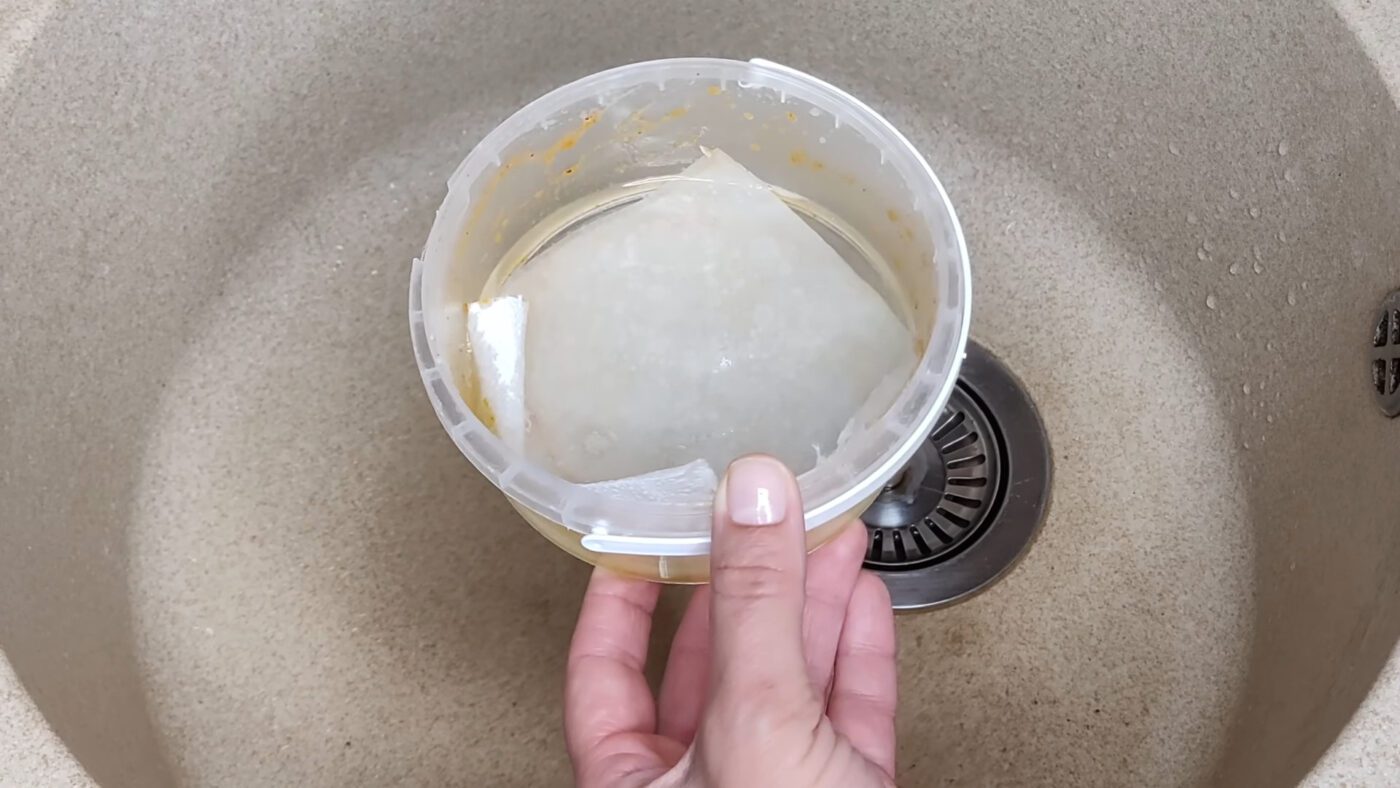 Господині показали, як зробити ефективний мийний засіб із зубної пасти
