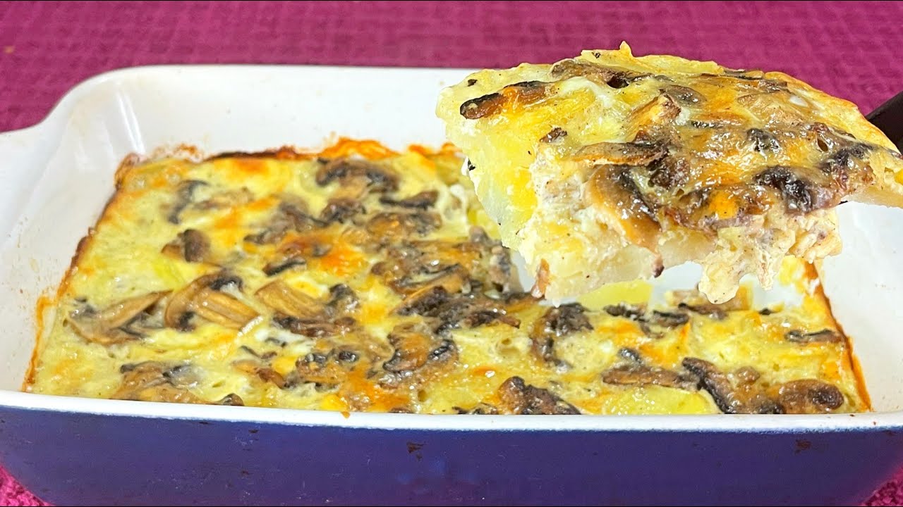 Господині розповіли, як приготувати смачну запіканку з картоплі та грибів нашвидкуруч