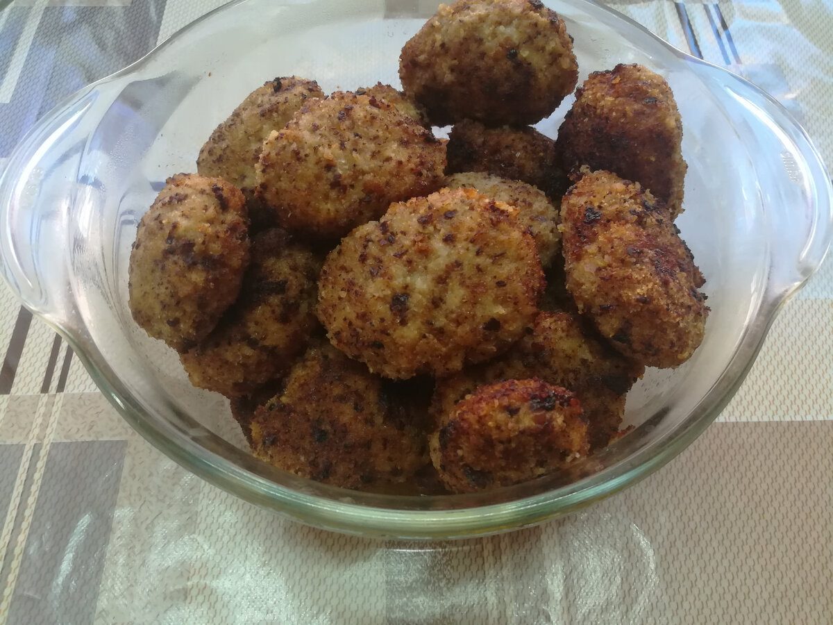 Господині розкрили секретний інгредієнт, який робить котлети соковитими та насиченими