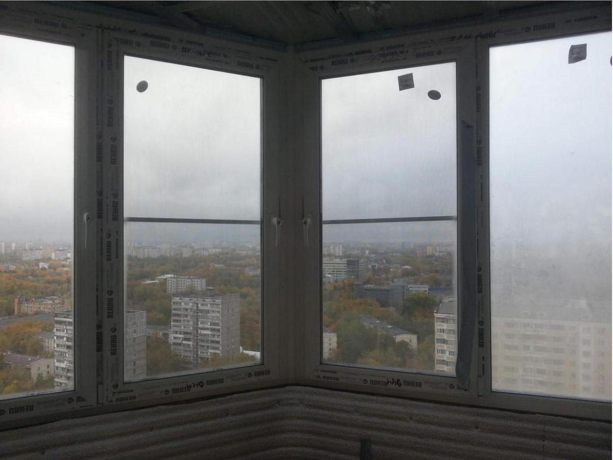 Експерти розповіли, який домашній лайфхак допоможе позбутись від конденсату на вікнах