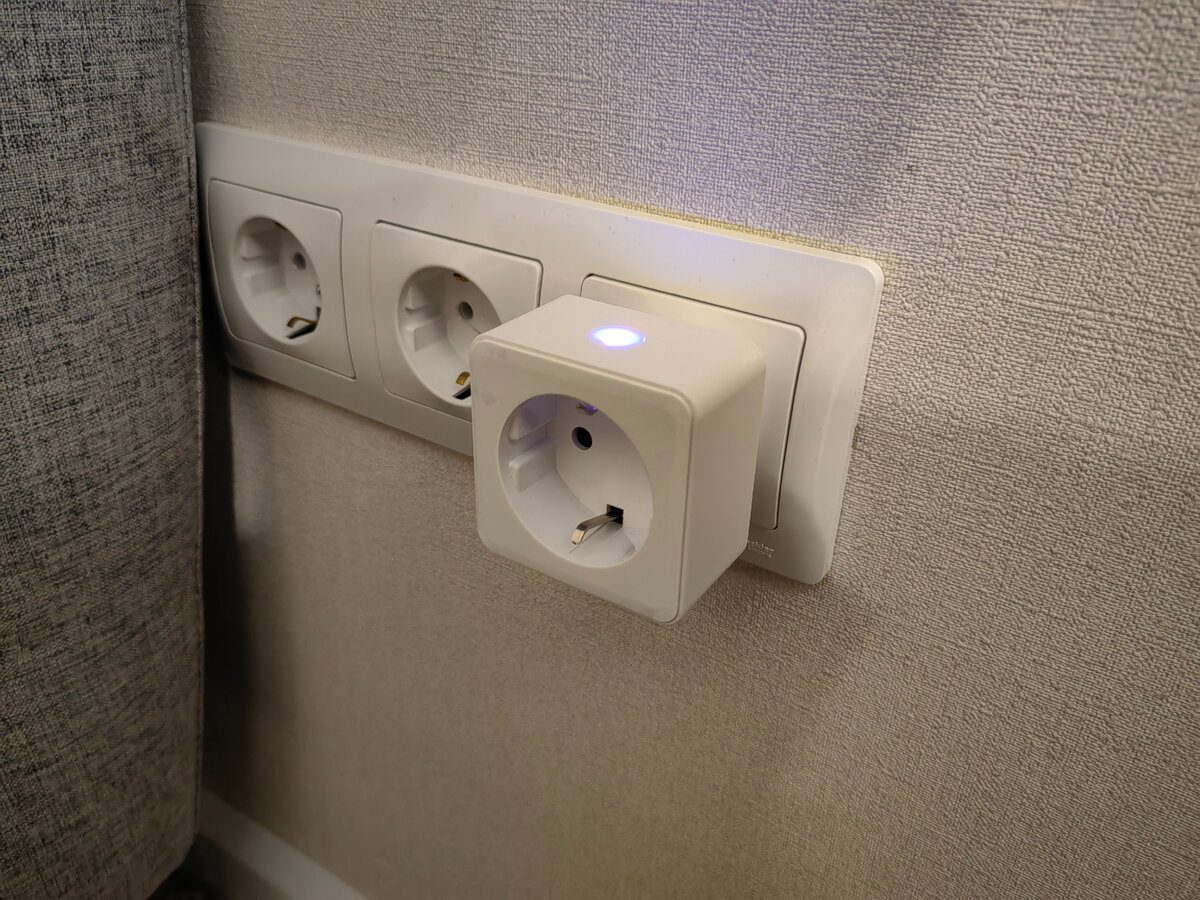 Експерти розповіли, які побутові прилади потрібно вимикати в грозу, аби не наробити лиха