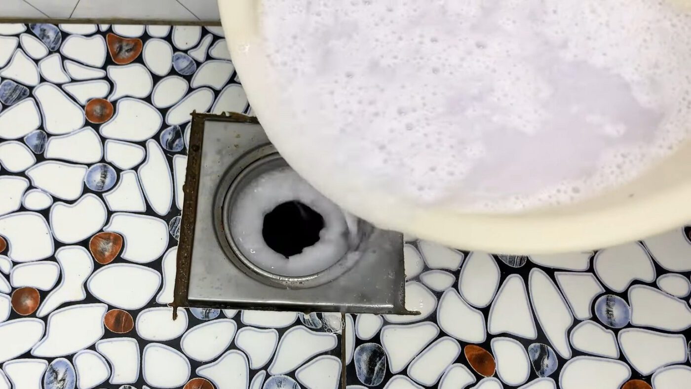 Як швидко прочистити засмічену каналізацію без виклику сантехніка