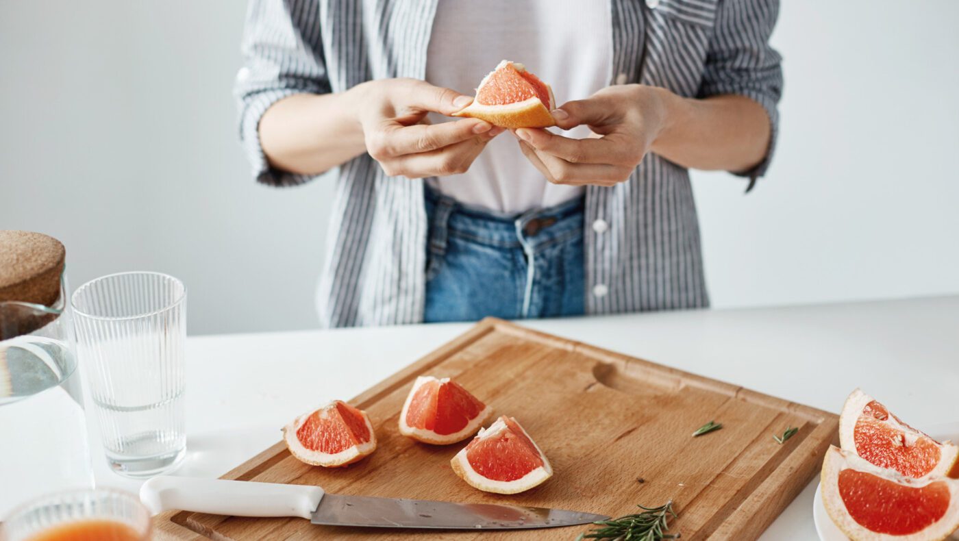 Дієтологи назвали найкорисніший фрукт для підтримки здорової роботи печінки