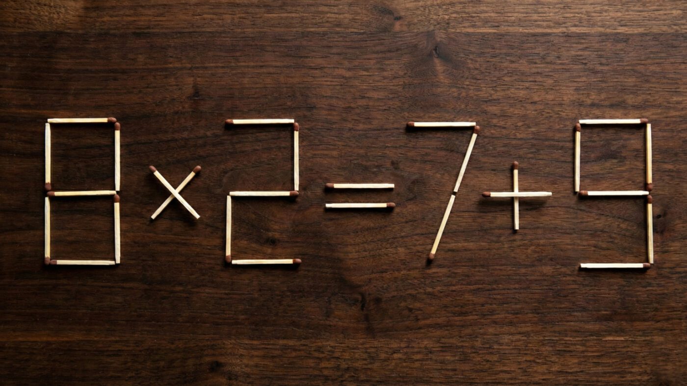 Зробіть рівність правильною, пересунувши лише один сірник