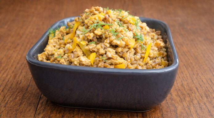 Швидкий рецепт гречки по-купецьки на обід та вечерю