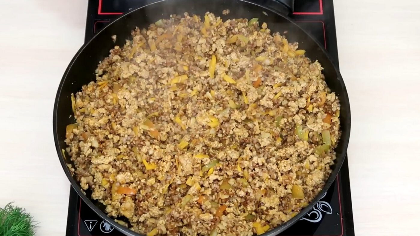 Швидкий рецепт гречки по-купецьки на обід та вечерю