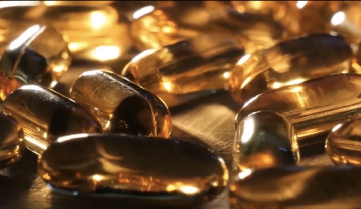 Що додати до раціону кота, аби він менше линяв