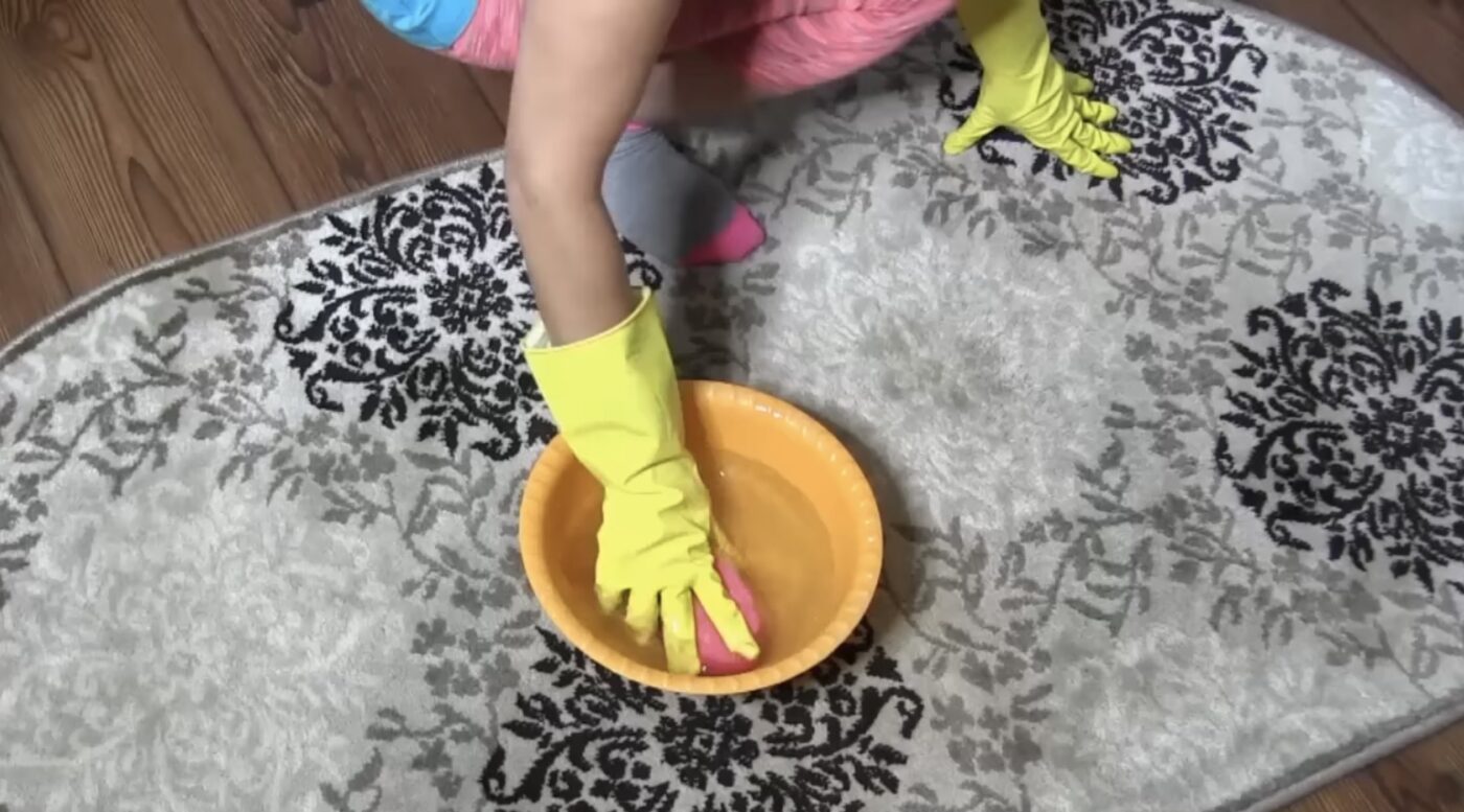 Як почистити палас, без вибивання на вулиці