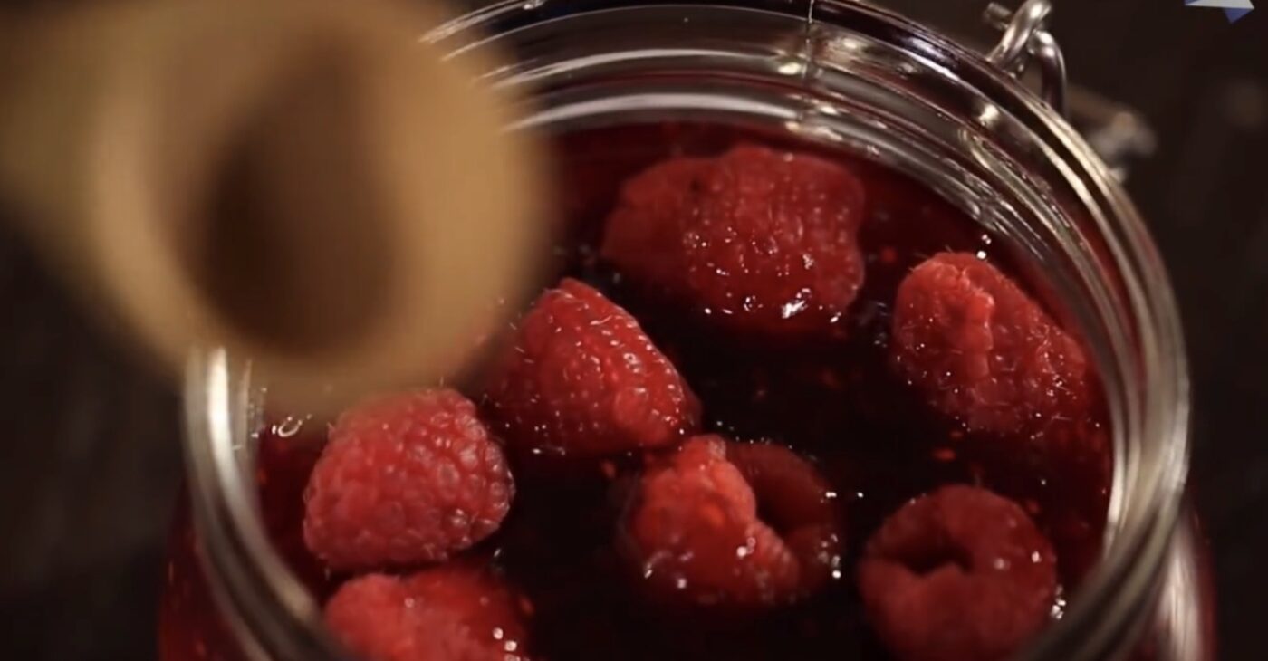 Чи справді допомагає малинове варення при застуді