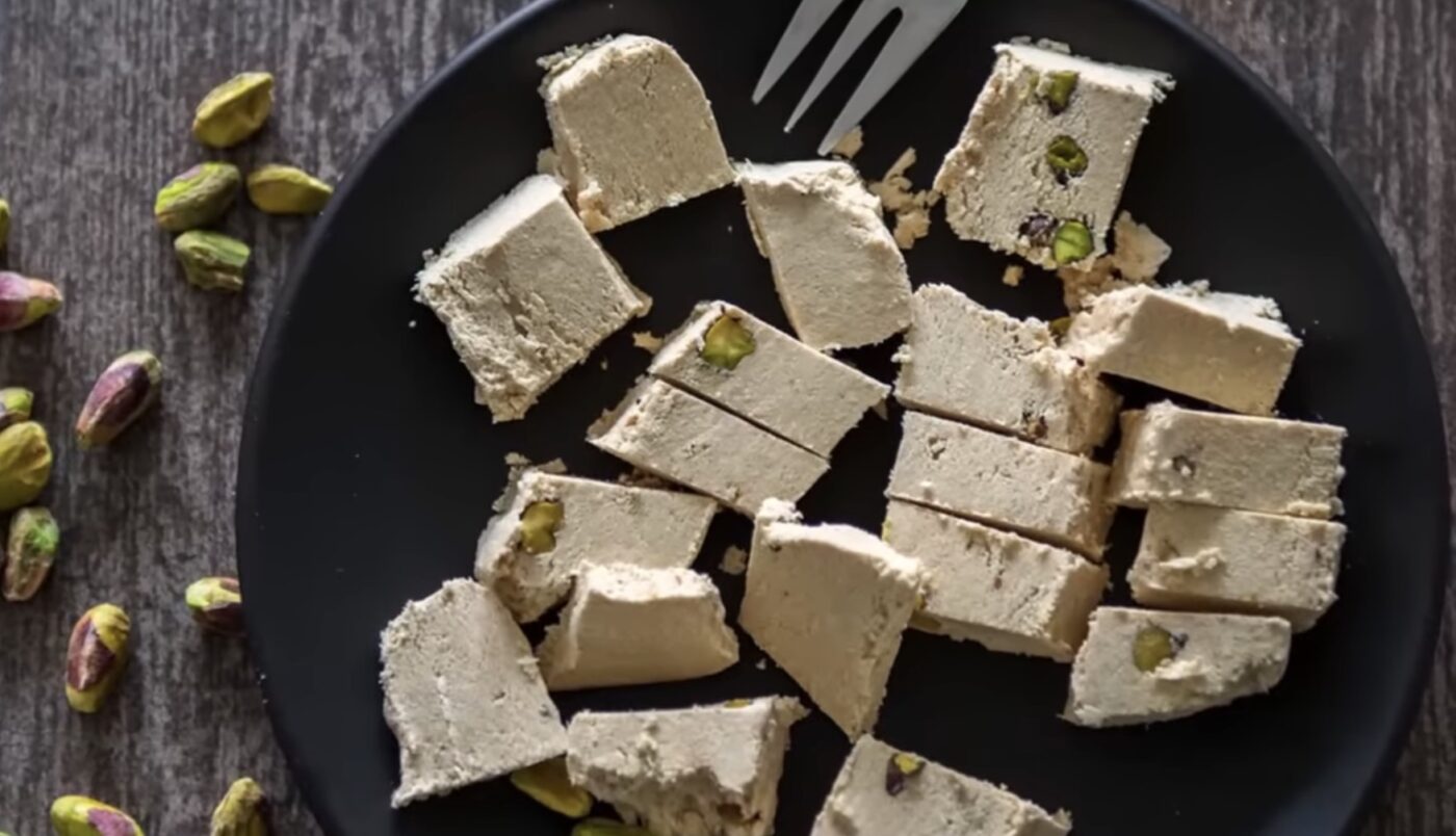 Дієтологи розповіли про користь та шкоду халви