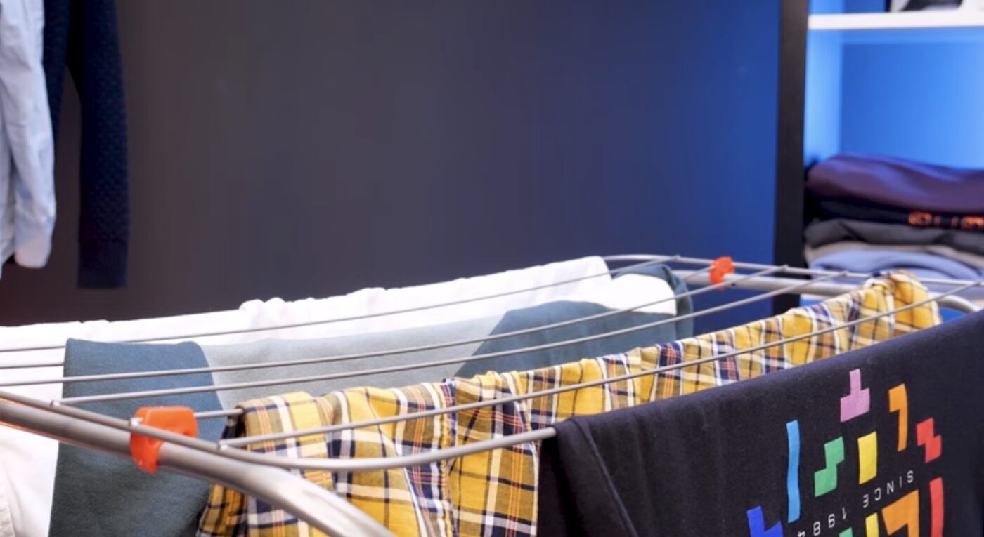 Як швидко сушити речі після прання взимку