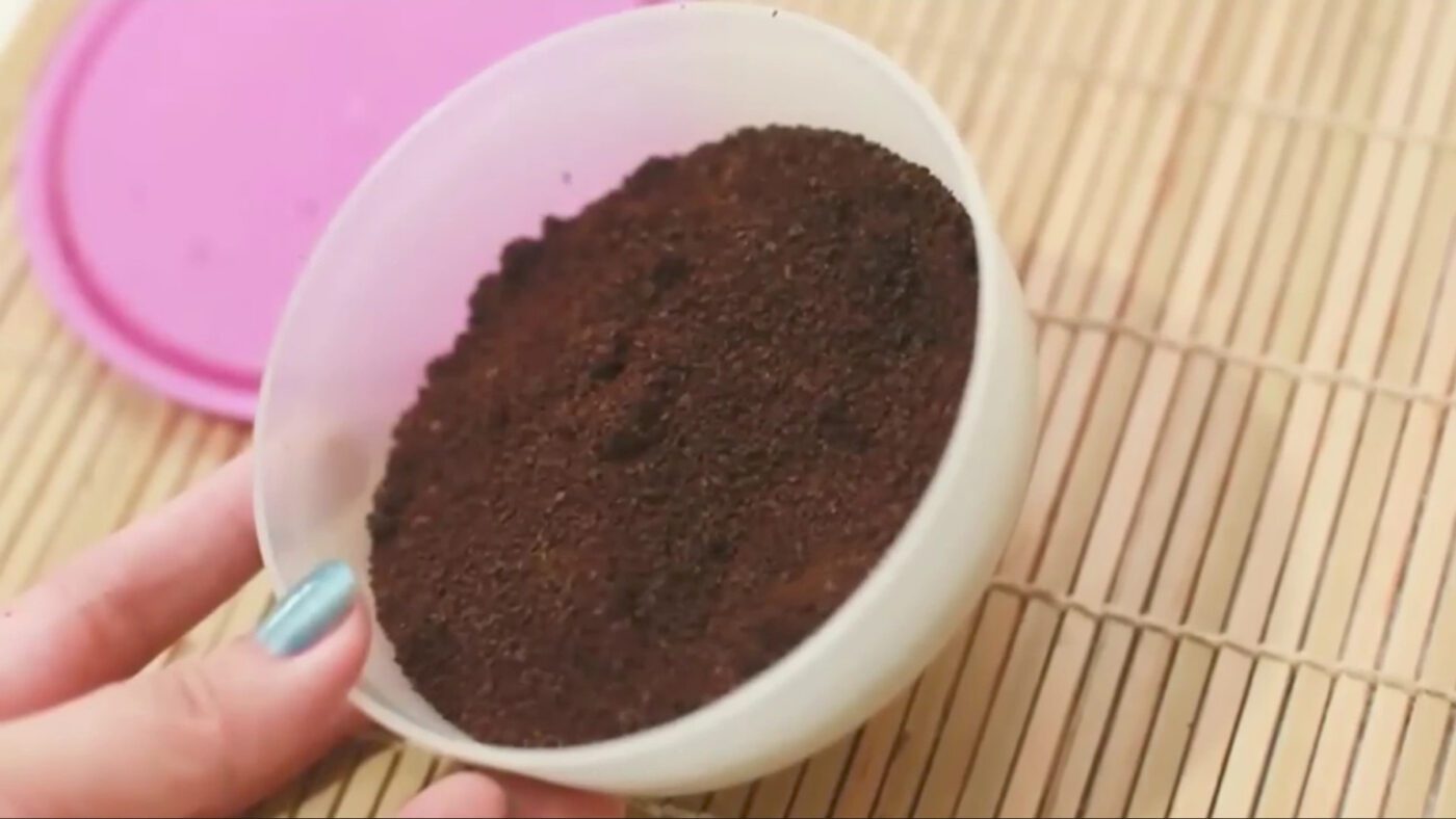 Використання кавової гущі для підживлення саду, городу та кімнатних рослин